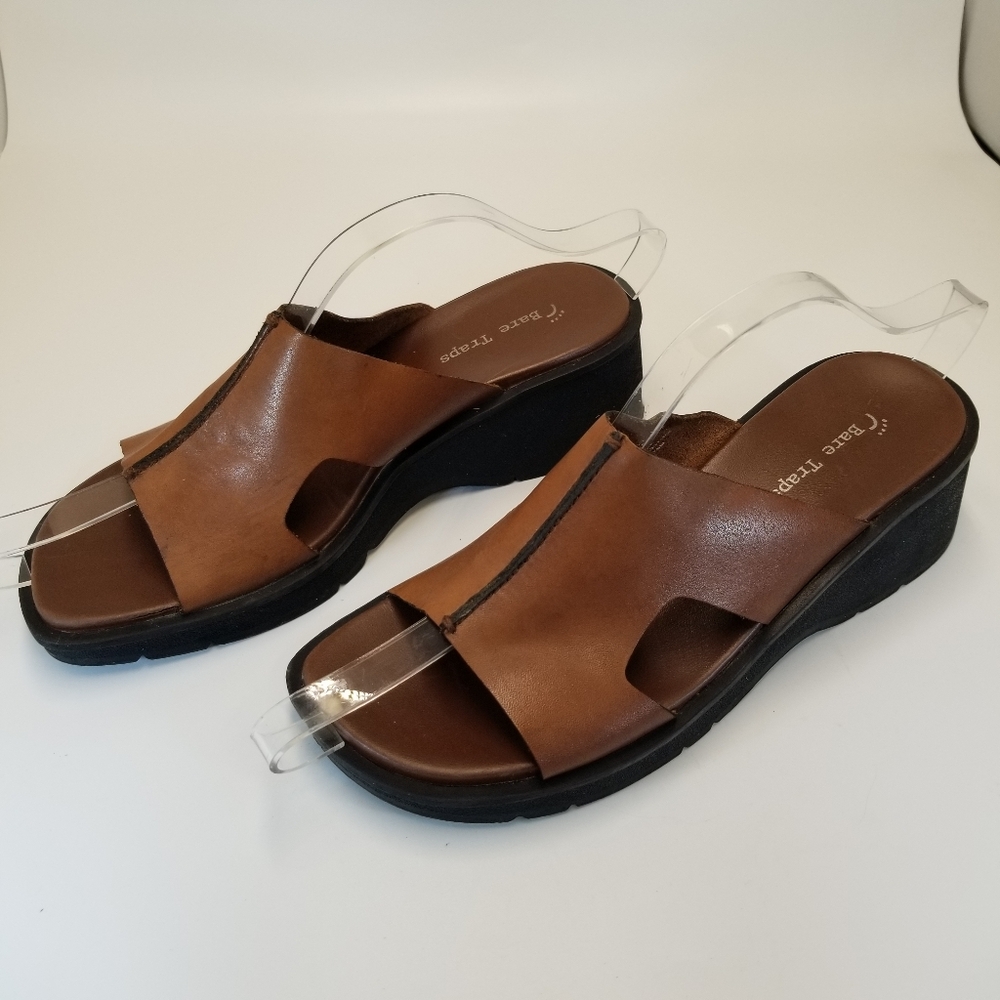Bare Traps Centerfold Womans Sz 9M Brown Leather Sandal Clog Mule Wedge Heel …